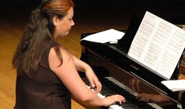 "Atsidavusios menui visa siela" Ingrida Armonaitė ir Indrė Baikštytė - Klaipėdos koncertų salėje