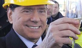 Italų prokuratūra prašo pradėti procesą premjerui Silvio Berlusconiui