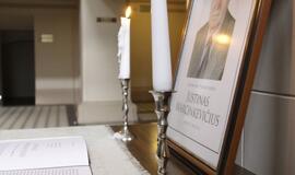 Vilniuje pašarvotas Justinas Marcinkevičius