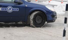 Vilniuje pagrasinta susprogdinti "Regitrą"