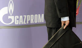Etikos sargų prašoma įvertinti "Gazprom" galimą spaudimą Seimui