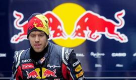 "Formulės-1" čempionas pratęsė sutartį su "Red Bull" ekipa