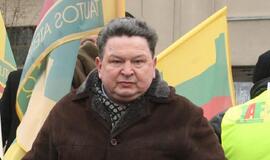 Girti teisėjai ir tendencingi prokurorai