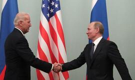 JAV viceprezidentas bevizį JAV ir Rusijos režimą pavadino "gera mintimi"