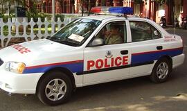 Kad gautų ordiną už narsą, policininkas Indijoje pašovė pats save