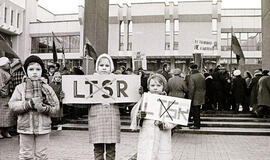 Kovo 11-oji: vardadieniai, dangaus kūnai, istorija