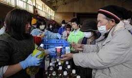 Milijonai Japonijos gyventojų neturi maisto produktų ir elektros