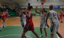 "Lemminkainen" nusileido lyderėms