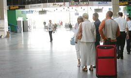 Daugėja užsienyje laikinai uždarbiaujančių lietuvių