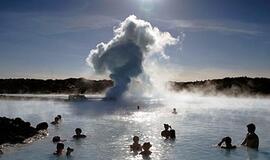 Islandijos gyventojai atsisako prisiimti banko "Icesave" skolas