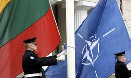 Lietuva turėtų skirti daugiau pinigų krašto apsaugai, kad įtiktų NATO