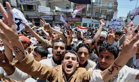 Per protestus Jemeno  Chudaidos mieste sužeista šimtai žmonių