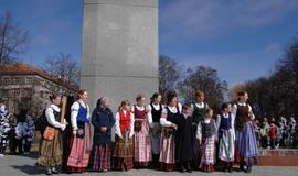 Solidarumui su Kudži - popierinių gervelių akcija