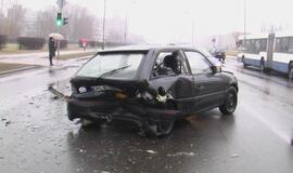 Tarp cerkvės ir bažnyčios - avarija