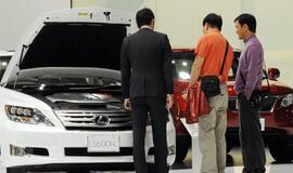 Naujų automobilių pardavimai Japonijoje krito net 51 proc.