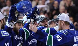 Pirmoji NHL dalyvė - Vankuverio "Canucks" komanda