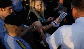 Baltarusija: vairuotojai protestuoja, vyriausybė taikosi į valiutos įplaukas