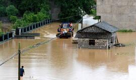 Per potvynius Kinijoje žuvo arba be žinios dingo daugiau kaip 170 žmonių