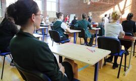 Šalies mokyklose vyksta valstybinis lietuvių kalbos egzaminas