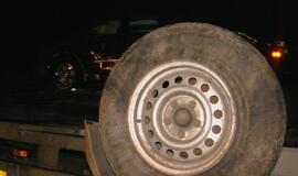 Baltarusių koloną išvartė akmuo