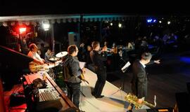 Džiazas užliejo Teatro aikštę