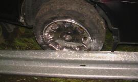 Baltarusių koloną išvartė akmuo