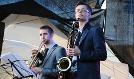 Džiazas užliejo Teatro aikštę