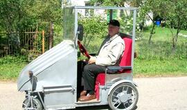 Auksarankis iš kaimo pasigamino elektromobilį