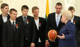 Jauniams -  ordino &quot;Už nuopelnus Lietuvai&quot; medaliai