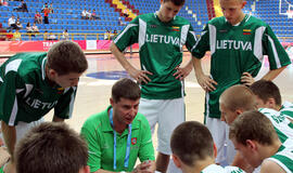 Jaunieji Lietuvos krepšininkai olimpiniame festivalyje startavo pergale