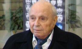 Mirė filmo "Graikas Zorba" režisierius Michalis Cacoyannis