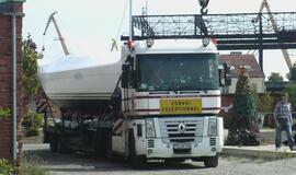 Uostamiestyje - naujutėlaitės jachtos