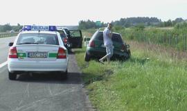 Automagistralėje į avariją pateko "Audi"