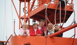 Nuleisti vainikai žuvusiems jūroje