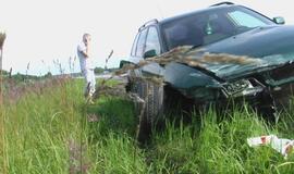 Automagistralėje į avariją pateko "Audi"