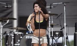 Velionės Amy Winehouse albumų pardavimai išaugo 37 kartus