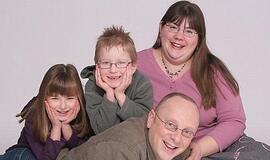 &quot;Buvau per stora apkabinti savo šeimą&quot;. Moteris atsikratė 63,5 kg