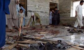 Per išpuolį prieš mečetę Pakistane žuvo 34 žmonės, 100 - sužeista