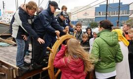 Viešnagė burlaivyje "Štandart" - dovana vaikams