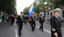 Burlaivių įgulų paradas Klaipėdoje