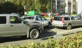 "Nissan" rėžėsi į "Audi"