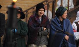 Juodkrantėje liepsnojo ugnies skulptūros