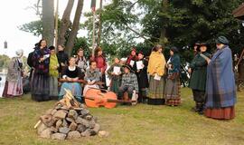 Juodkrantėje liepsnojo ugnies skulptūros