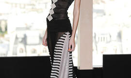 Paryžiaus mados savaitė startavo Eifelio bokšte