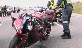 Motociklų susidūrimas prie Jakų žiedo