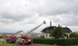 Žaibo sukeltas gaisras Tauralaukyje