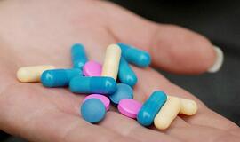 Dažniausiai apsinuodijama medikamentais ir svaigalais