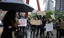 JAV tęsiasi protestai prieš Volstritą