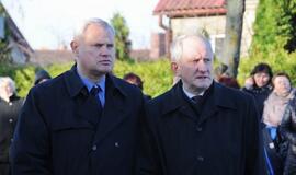 Bronislovas Lubys palaidotas Plungės kapinėse