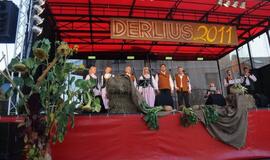 Derliaus šventėje Kretingoje - moliūgai milžinai